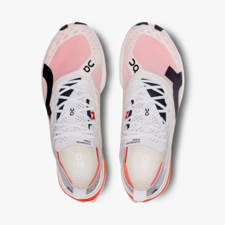 ▷ On cloudboom strike white/black por SOLO 280,00 €