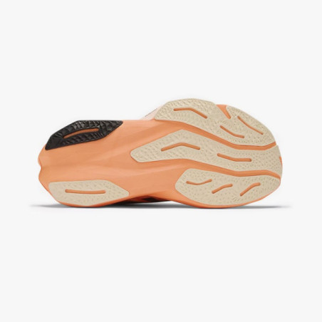 ▷ New balance fuelcell rebel v4 w angora/black for ONLY 160,00 €